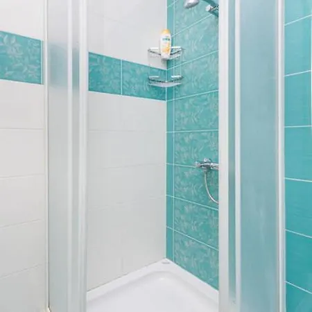 Apartman Old Town With Private Indoor Garage Parking