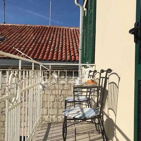 Apartman Old Town With Private Indoor Garage Parking *