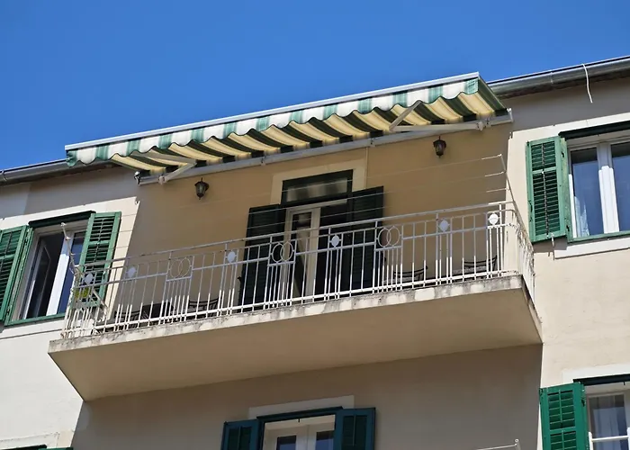 아파트 Old Town With Private Indoor Garage Parking