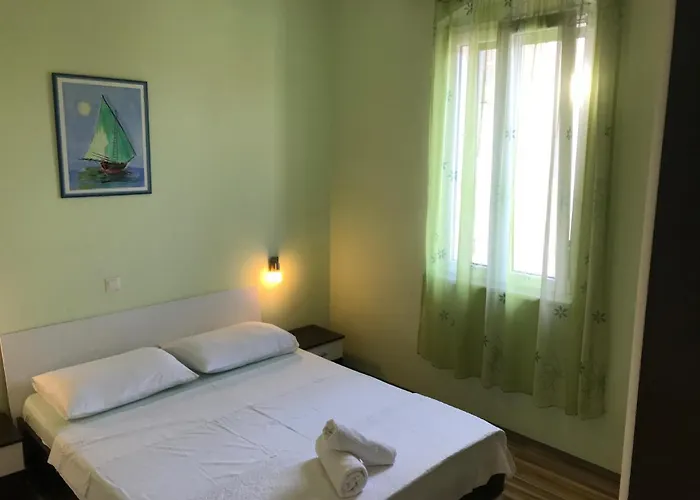 Old Town With Private Indoor Garage Parking * 스플리트